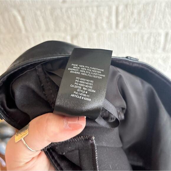 Aritzia Babaton Command Vegan Leather Cropped Pant Black Mid-Rise Pants Size 4 - Picture 6 of 7